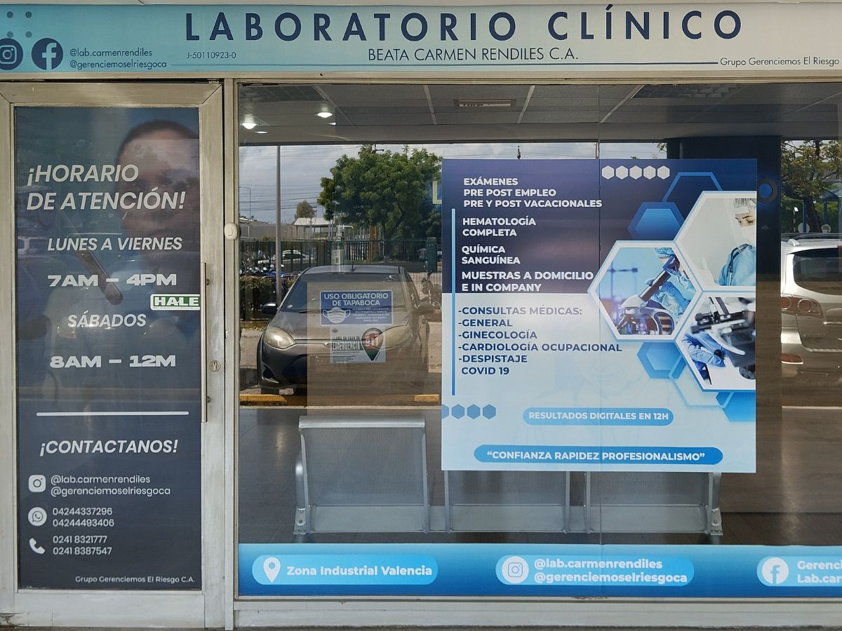 Fachada del Laboratorio Clínico Beata Carmen Rendiles